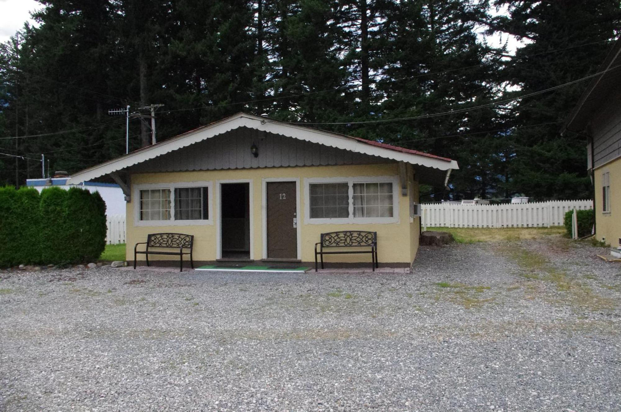 Swiss Chalets Motel Hope Exterior foto