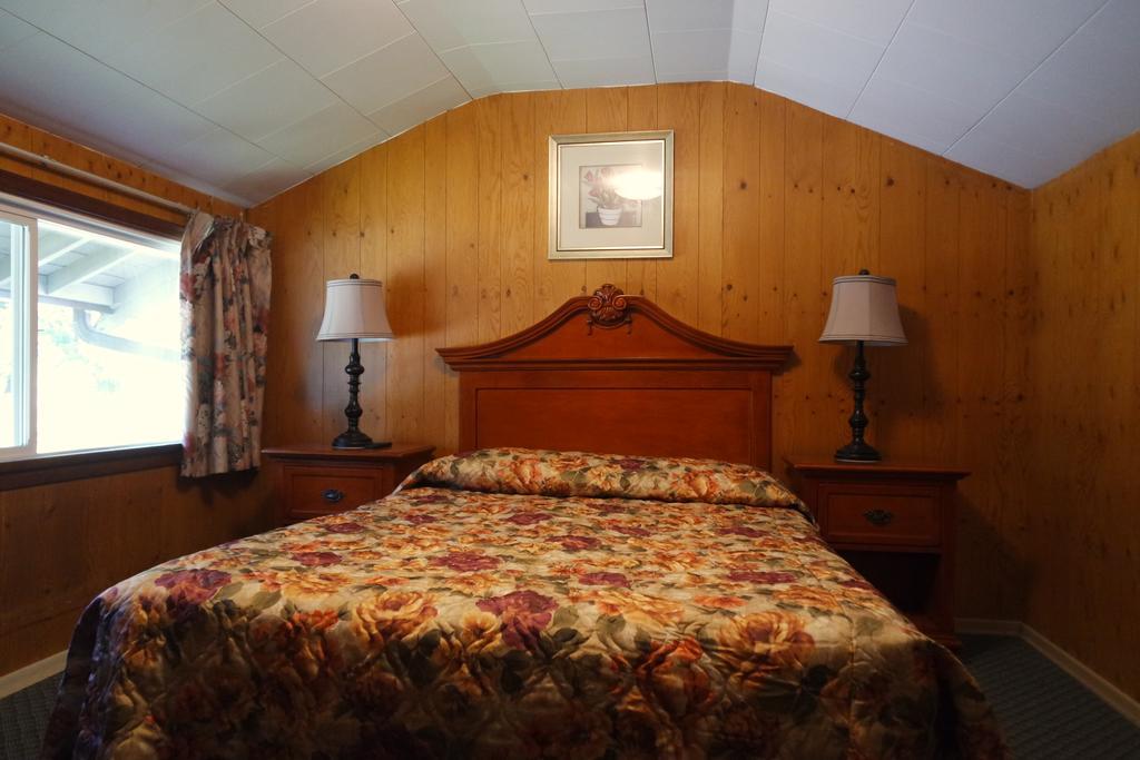 Swiss Chalets Motel Hope Exterior foto
