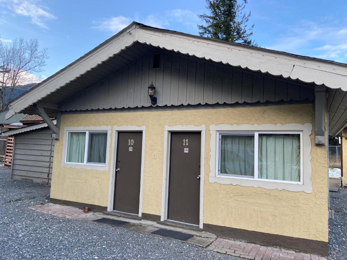 Swiss Chalets Motel Hope Exterior foto